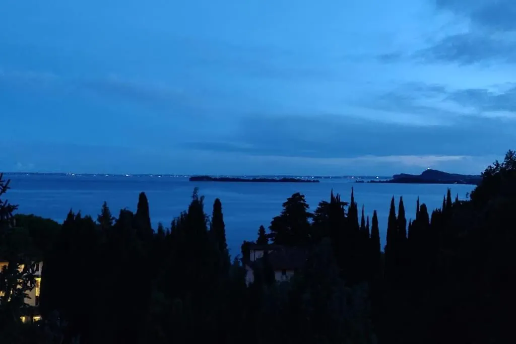 House Of Music Apartment Gardone Riviera