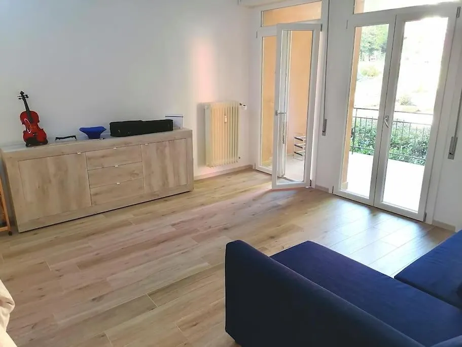 House Of Music Apartment Gardone Riviera 0*,  Italy