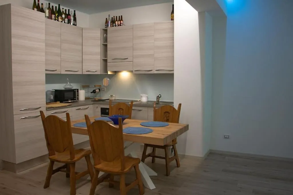 House Of Music Apartment Gardone Riviera