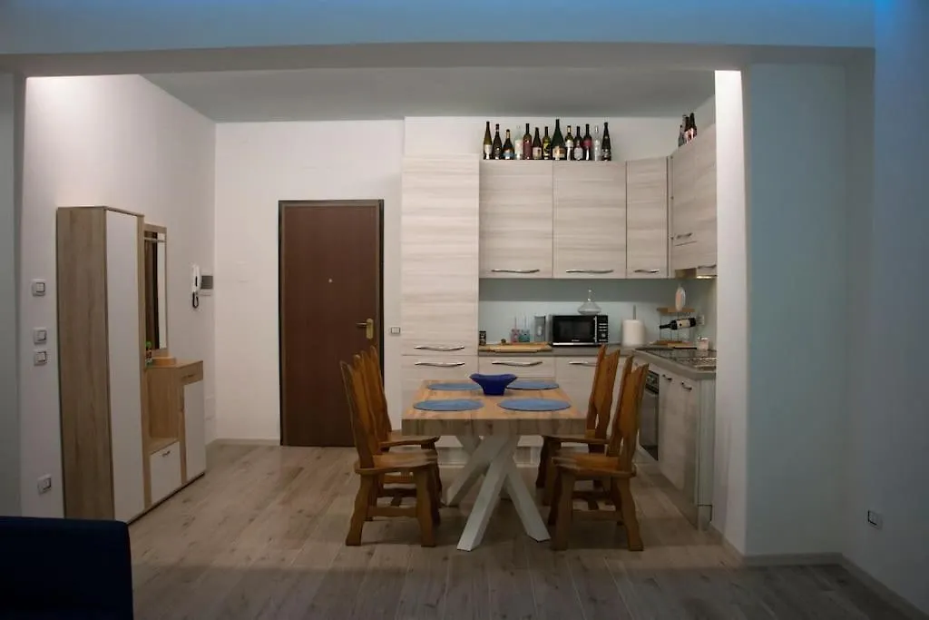 House Of Music Apartman Gardone Riviera